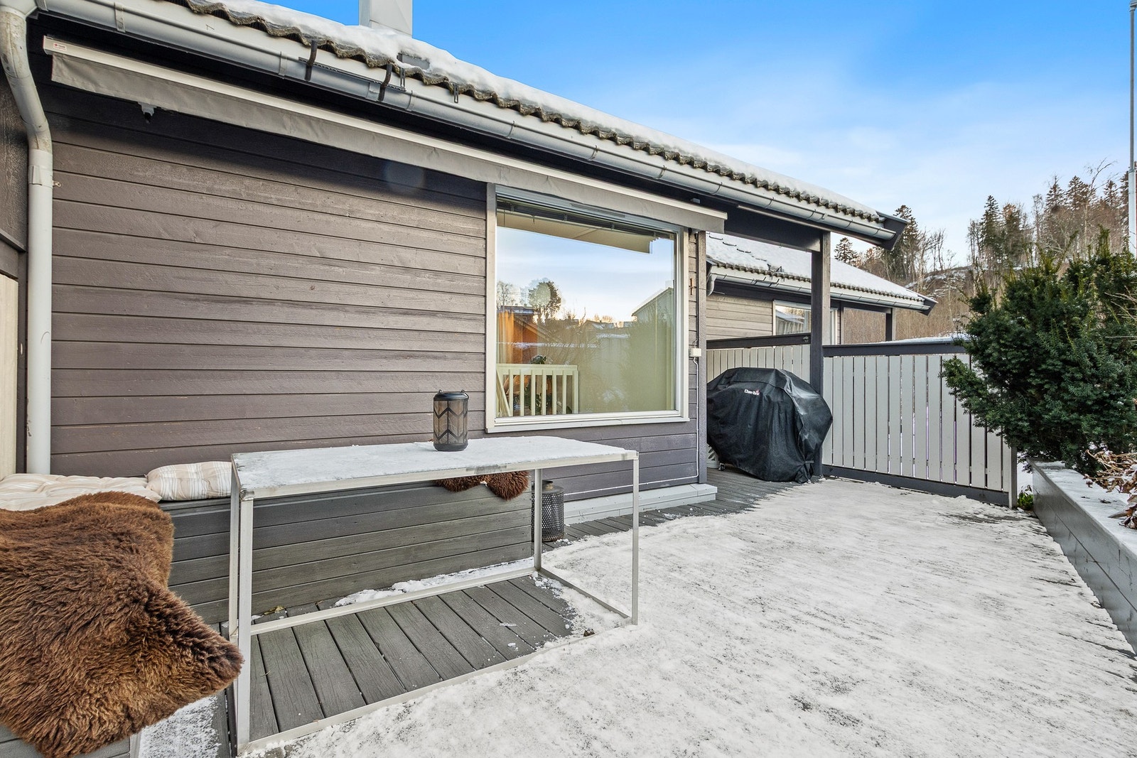 Veranda med enkel adkomst fra kjøkken. Galleribilde