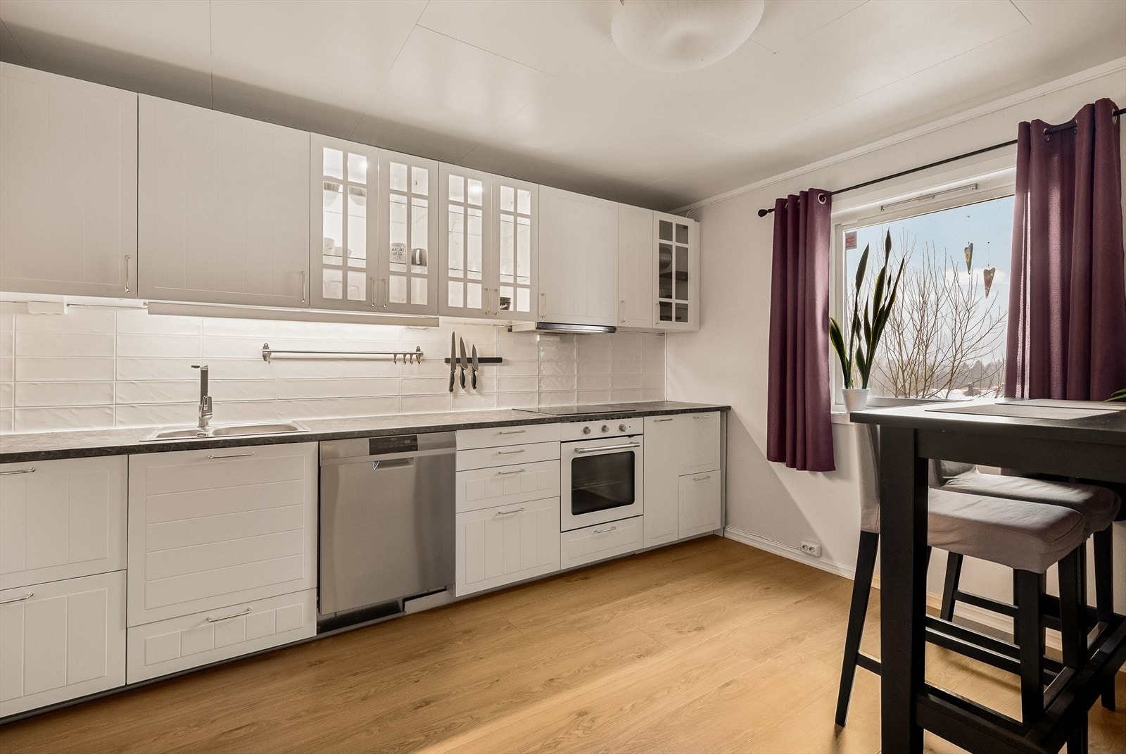 Plass til spisebord. Galleribilde