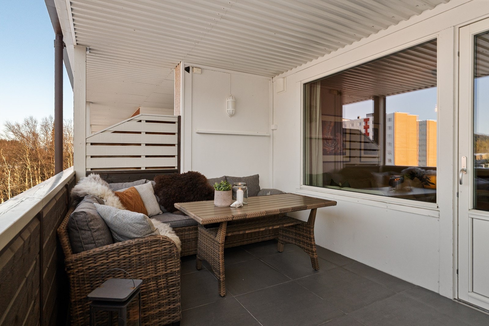Med vestvendt beliggenhet får du ettermiddag- og kveldsol på balkongen. Galleribilde