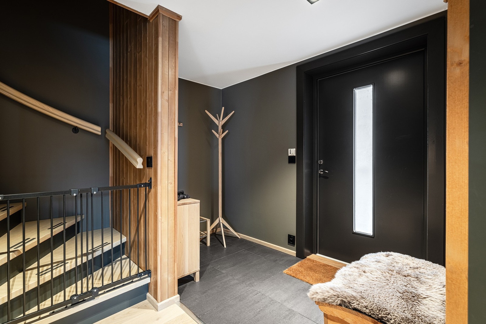 Gang/hall/utgang. Galleribilde