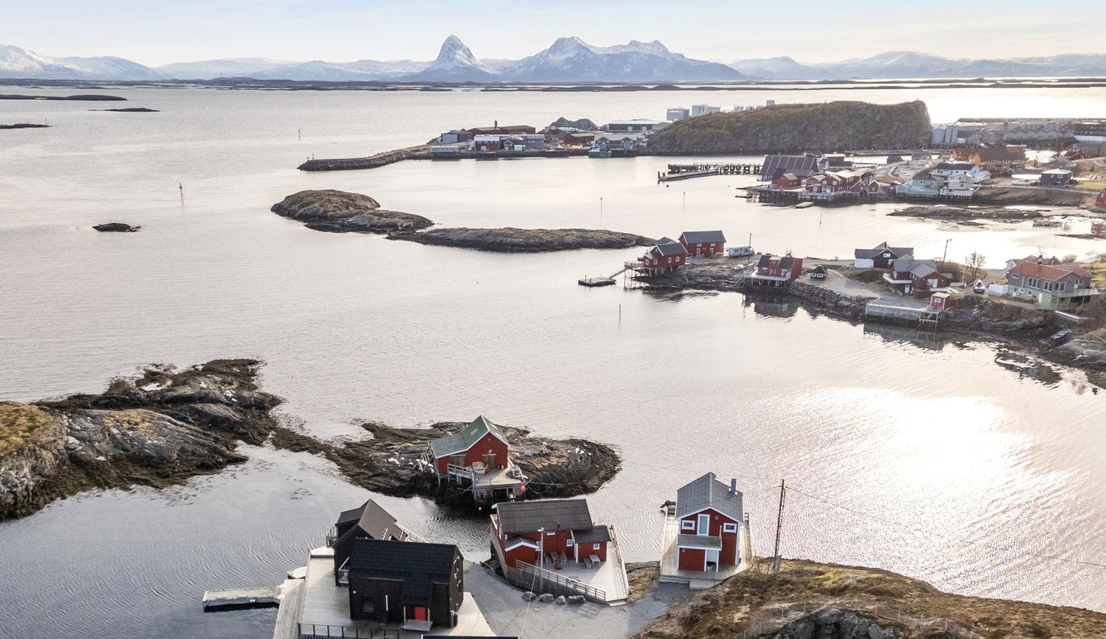 Eiendomsmegler 1 v/Gisle Kallestad har gleden av å presentere Hamnholmveien 45
Foto: EFKT Galleribilde