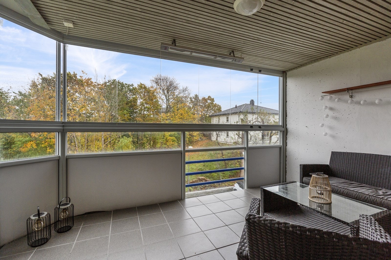 Innglasset balkong Galleribilde