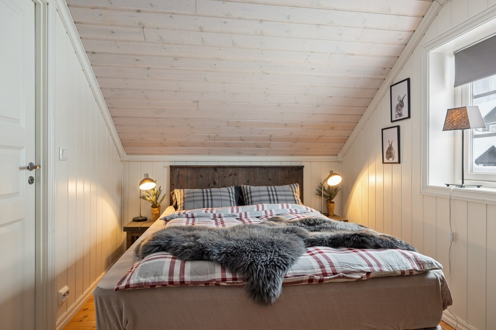 Soverom lll Galleribilde