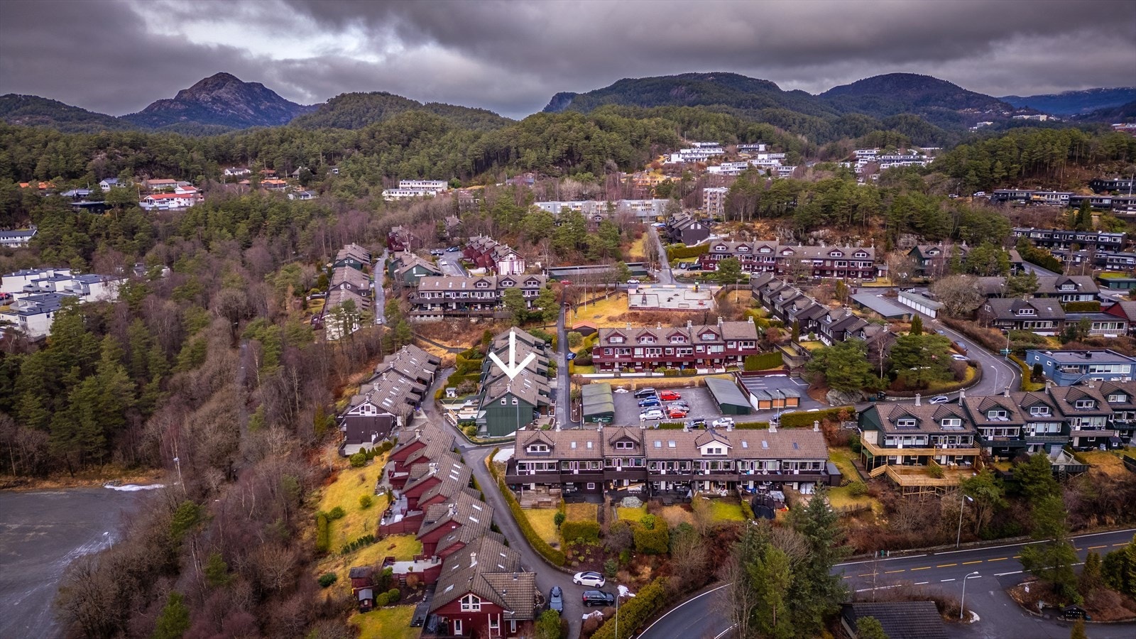 Tett på Kanadaskogen med et rikt utvalg av turmuligheter. Galleribilde