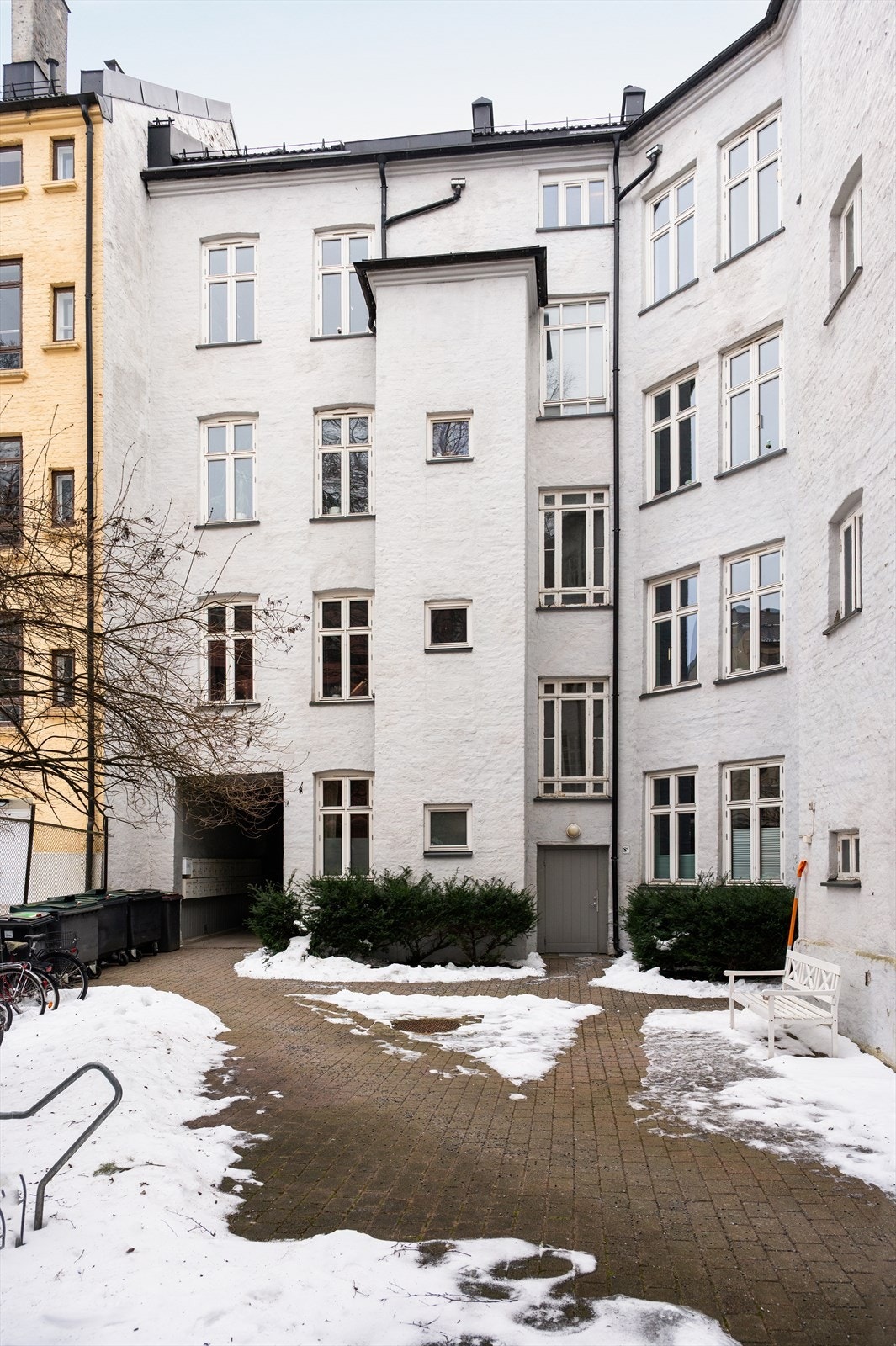 Fasade sett fra indre gårdsrom. Galleribilde