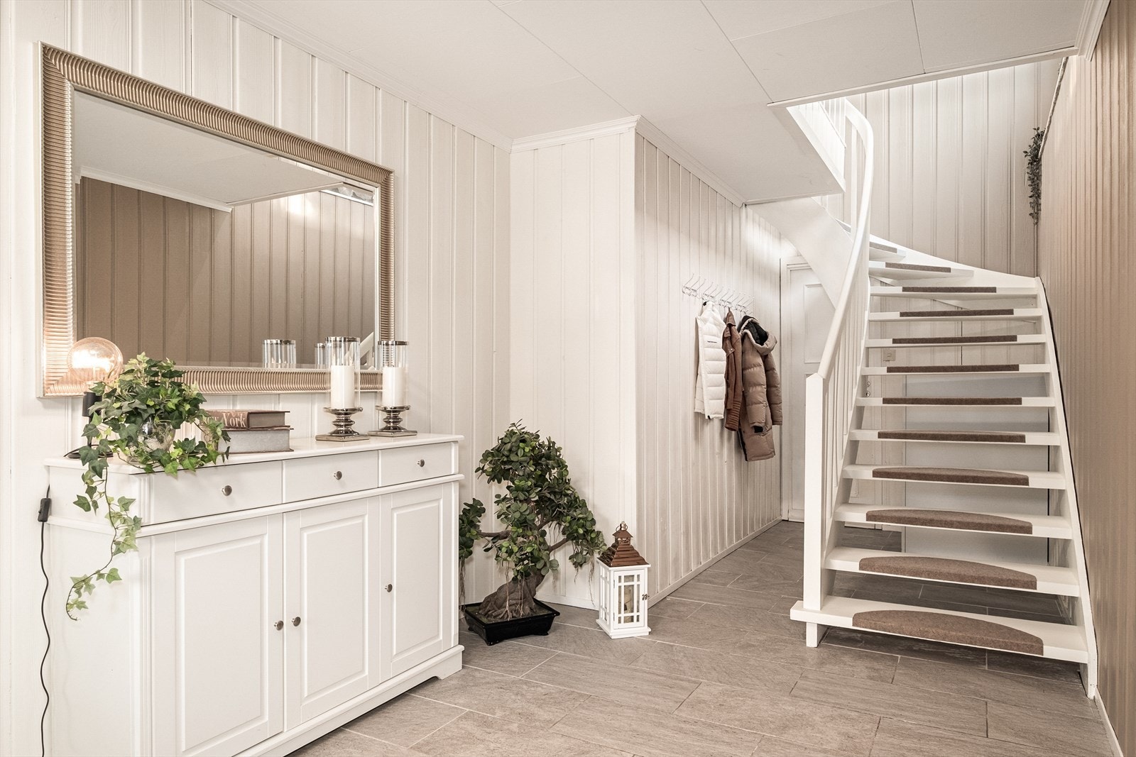 Gnag/hall 1.etasje Galleribilde