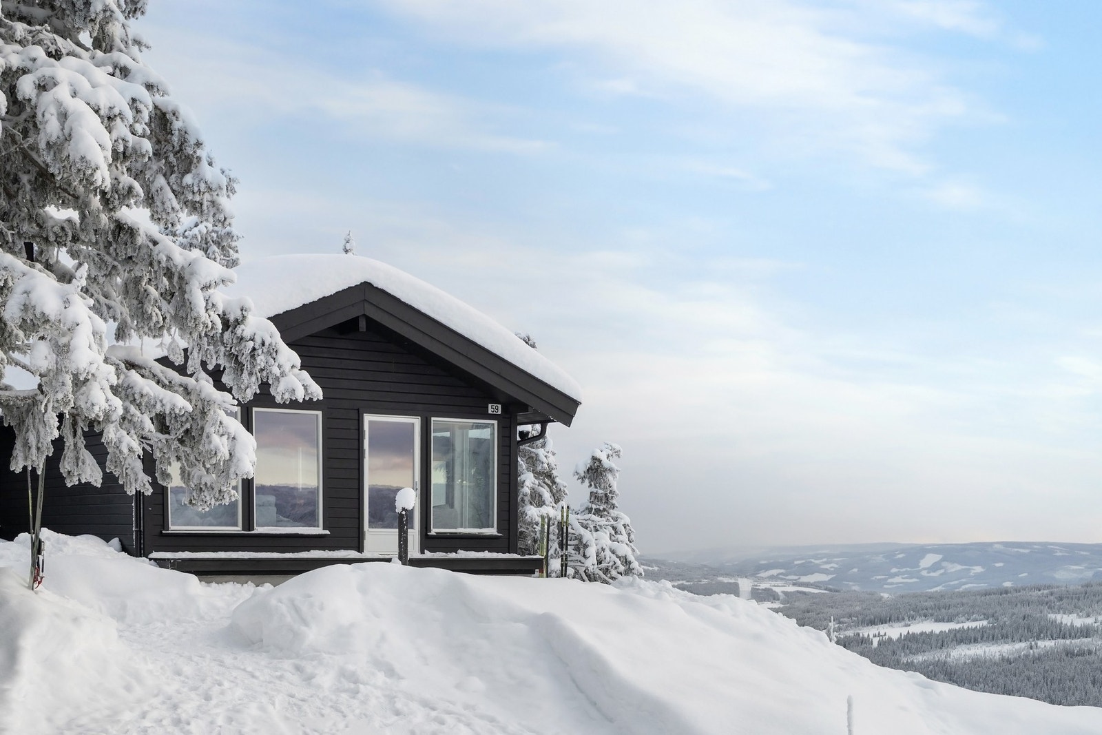 Fantastisk beliggenhet med panoramautsikt over Gausdal og fjellheimen. Galleribilde