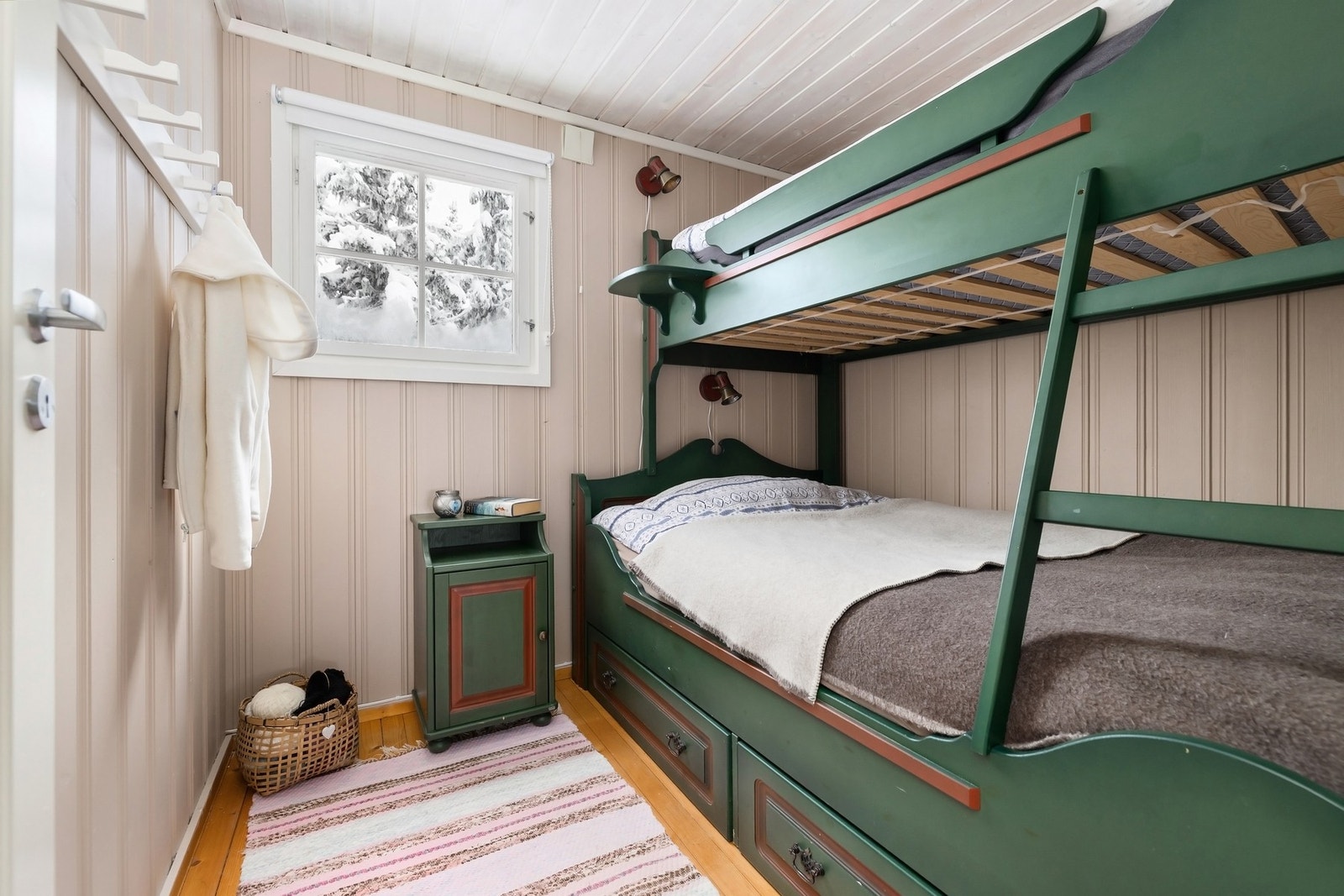 Soverom 2: Sjarmerende køyeseng - perfekt for de yngste. Galleribilde