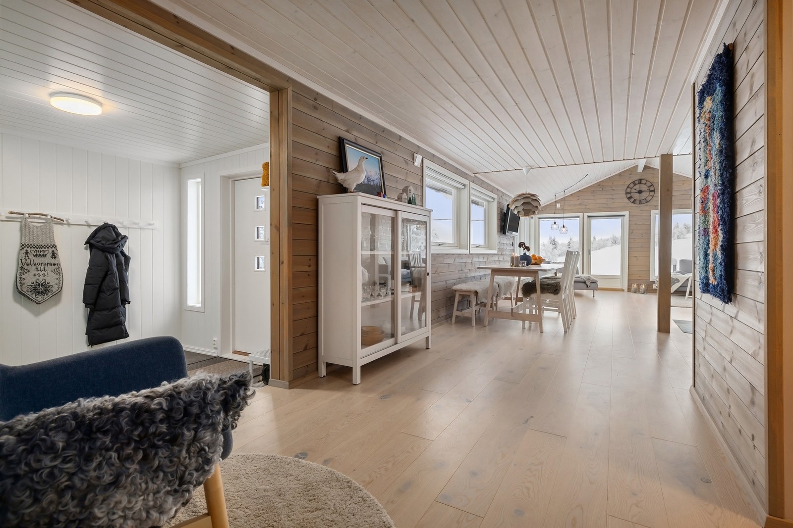 Smart planløsning gir god flyt i hytta. Galleribilde