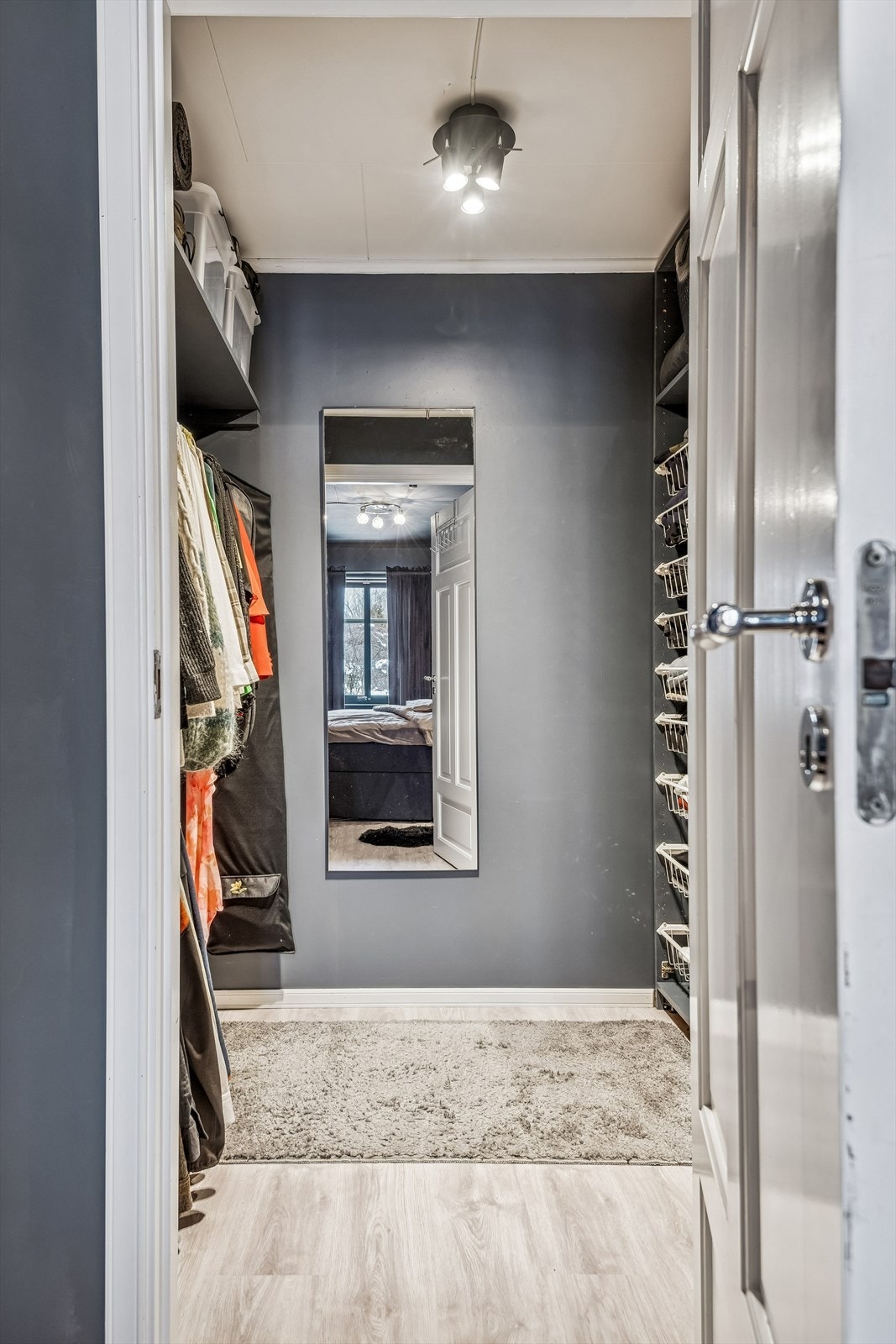 Dette rommet fungerer også som teknisk rom og huser sentralstøvsugeren. Galleribilde