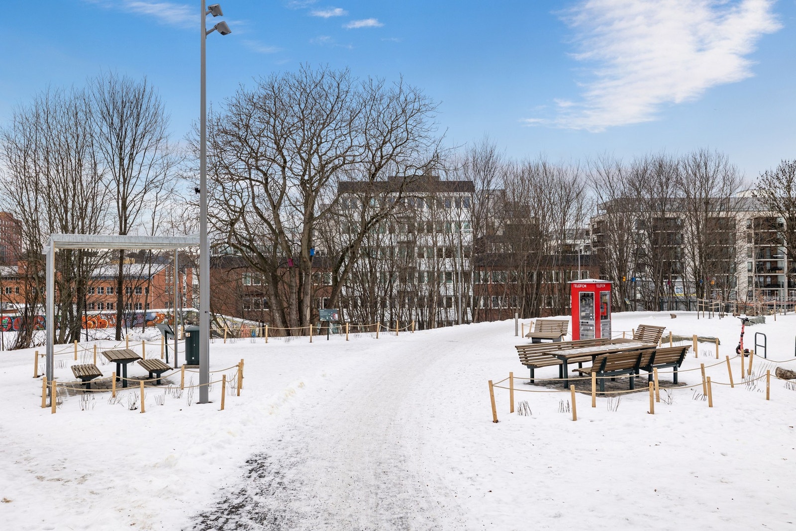 Felles uteområde. Galleribilde