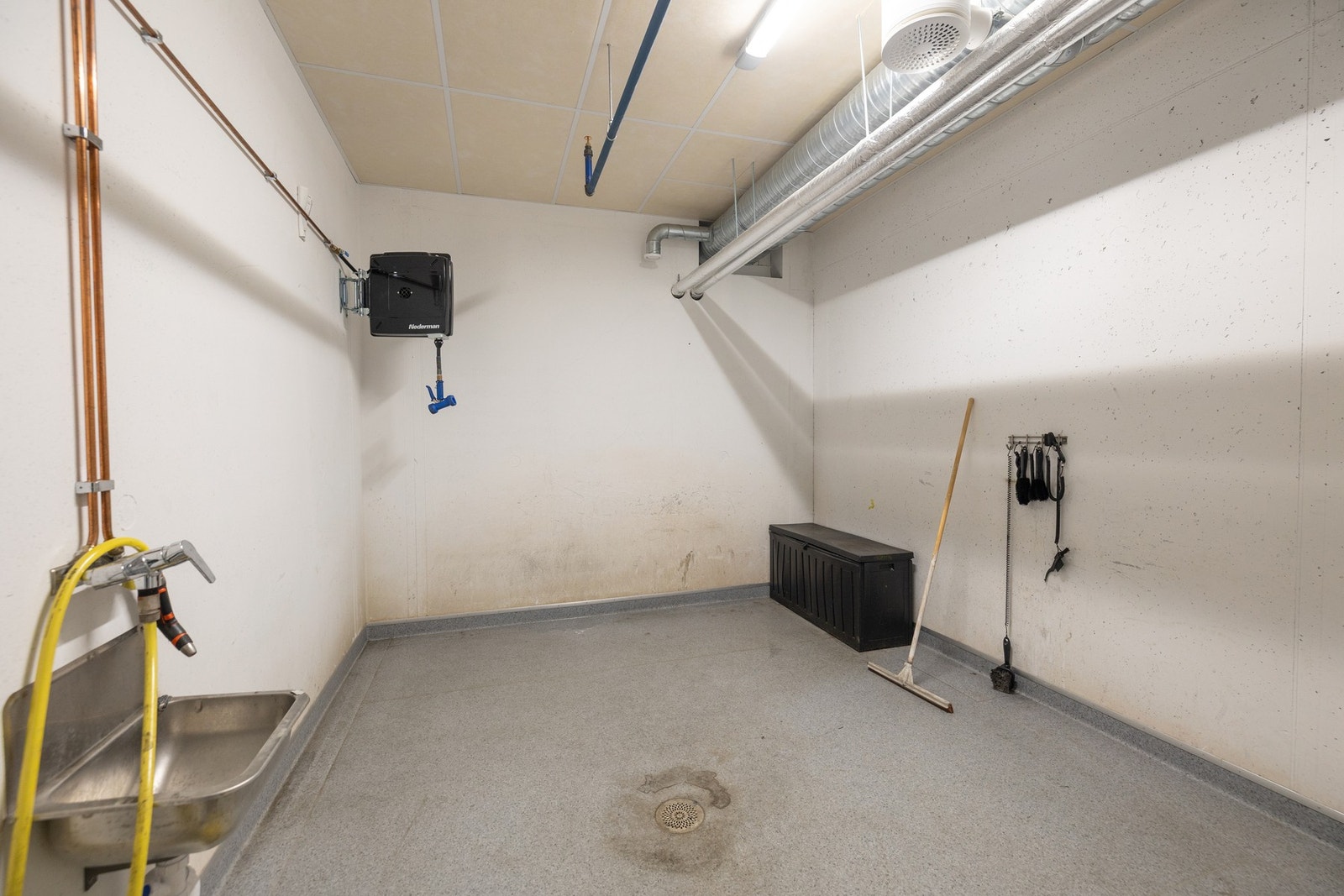 Felles vaskerom. Galleribilde