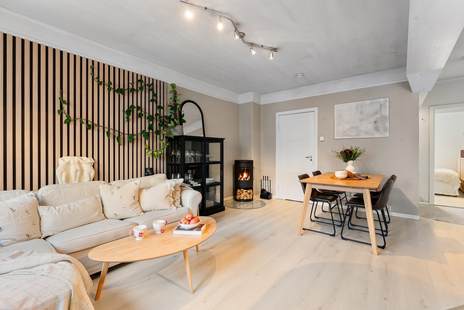 Rommet oppleves som luftig Galleribilde