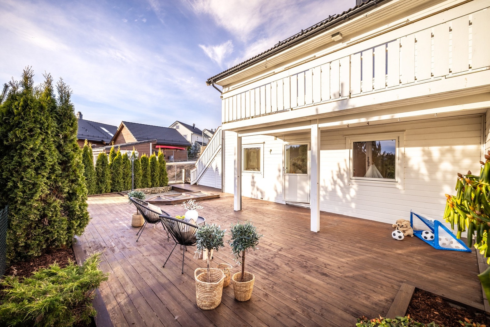 Terrassen er målt til 56 kvm Galleribilde