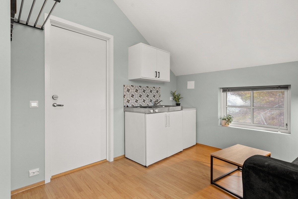 Alle rom er utstyrt med en liten kjøkkenøy Galleribilde