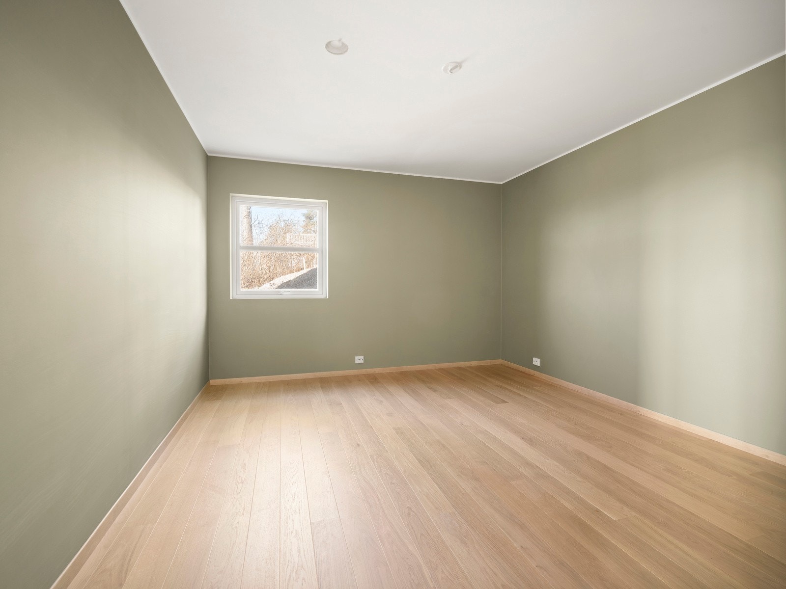 Romslige soverom i underetasjen. Galleribilde