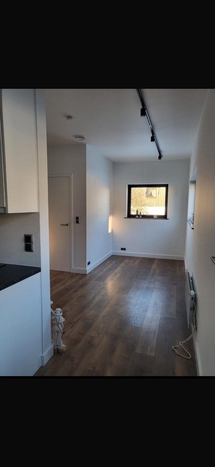 Hybel selgers bilde Galleribilde