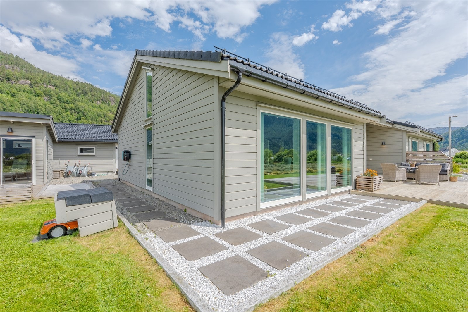 Flott opparbeidet uteområde Galleribilde