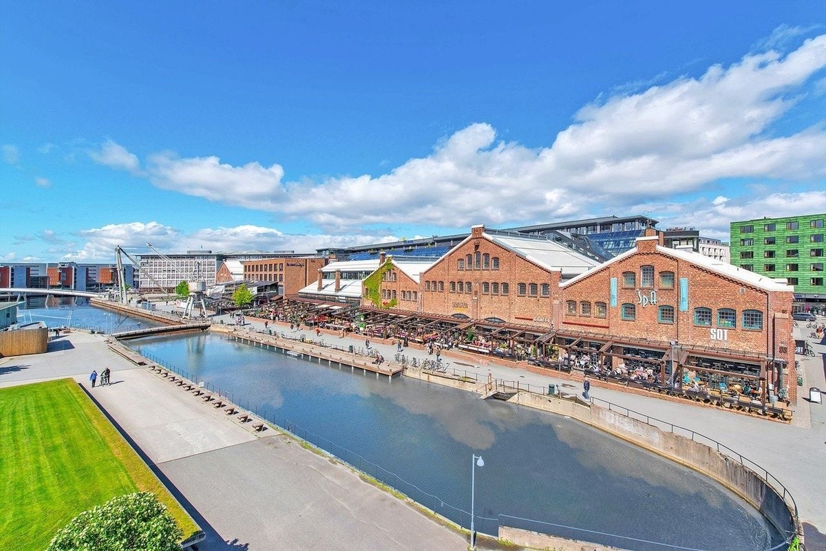 Solsiden er fem minutter unna Galleribilde