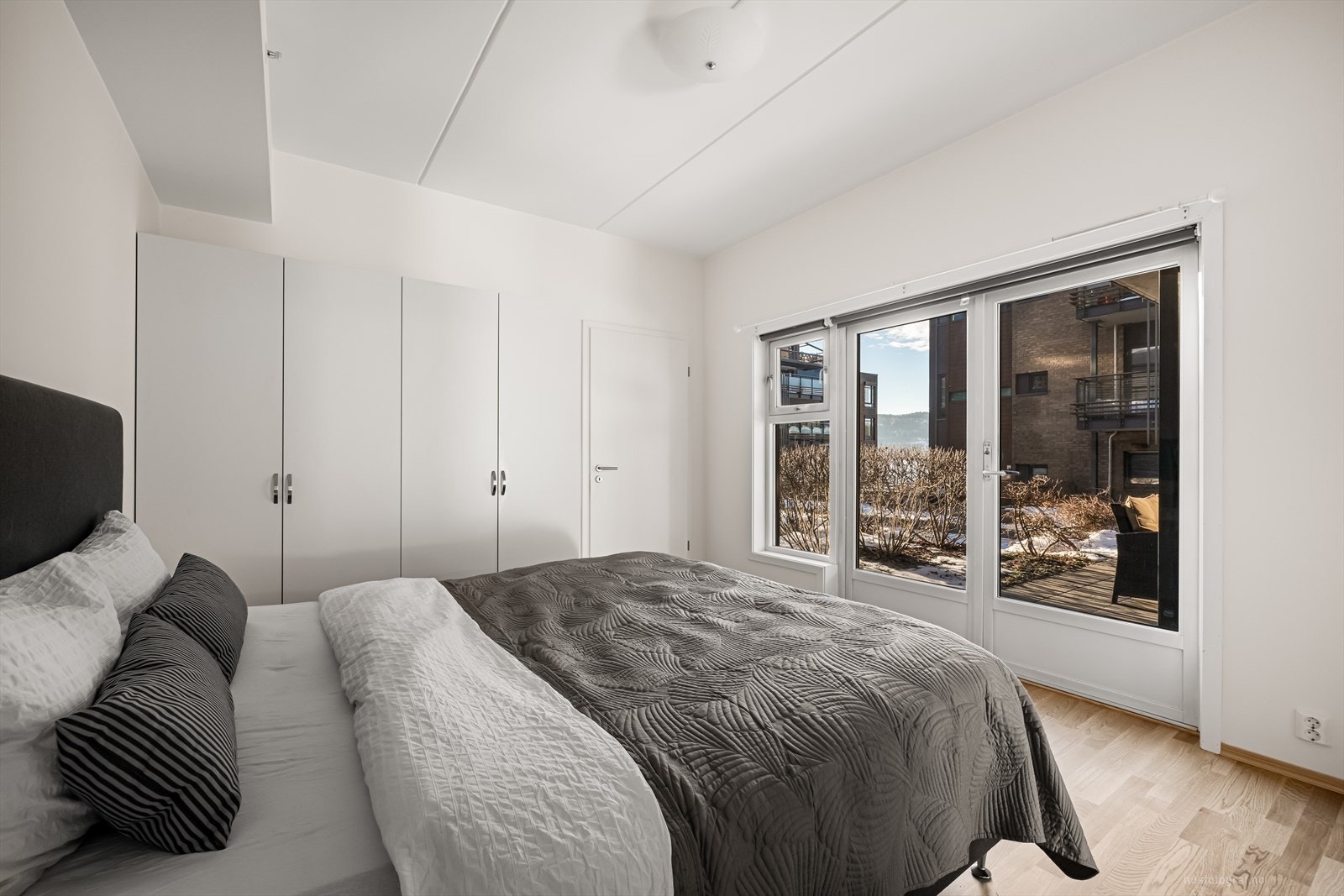 Hovedsoverommet med garderobeskap. Galleribilde