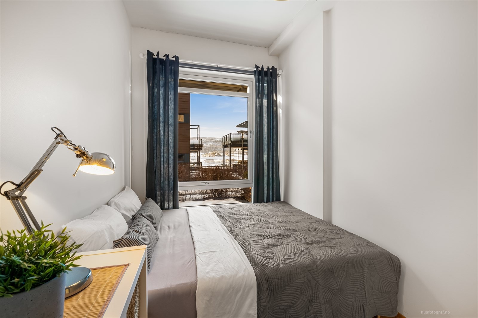 Soverom 2 er av fin størrelse og passer perfekt som barnerom, gjesterom eller kontor. Galleribilde