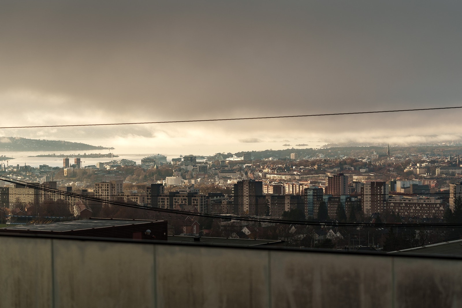 Området byr på umiddelbar nærhet til marka med tur- og rekreasjonsmuligheter året rundt. Galleribilde