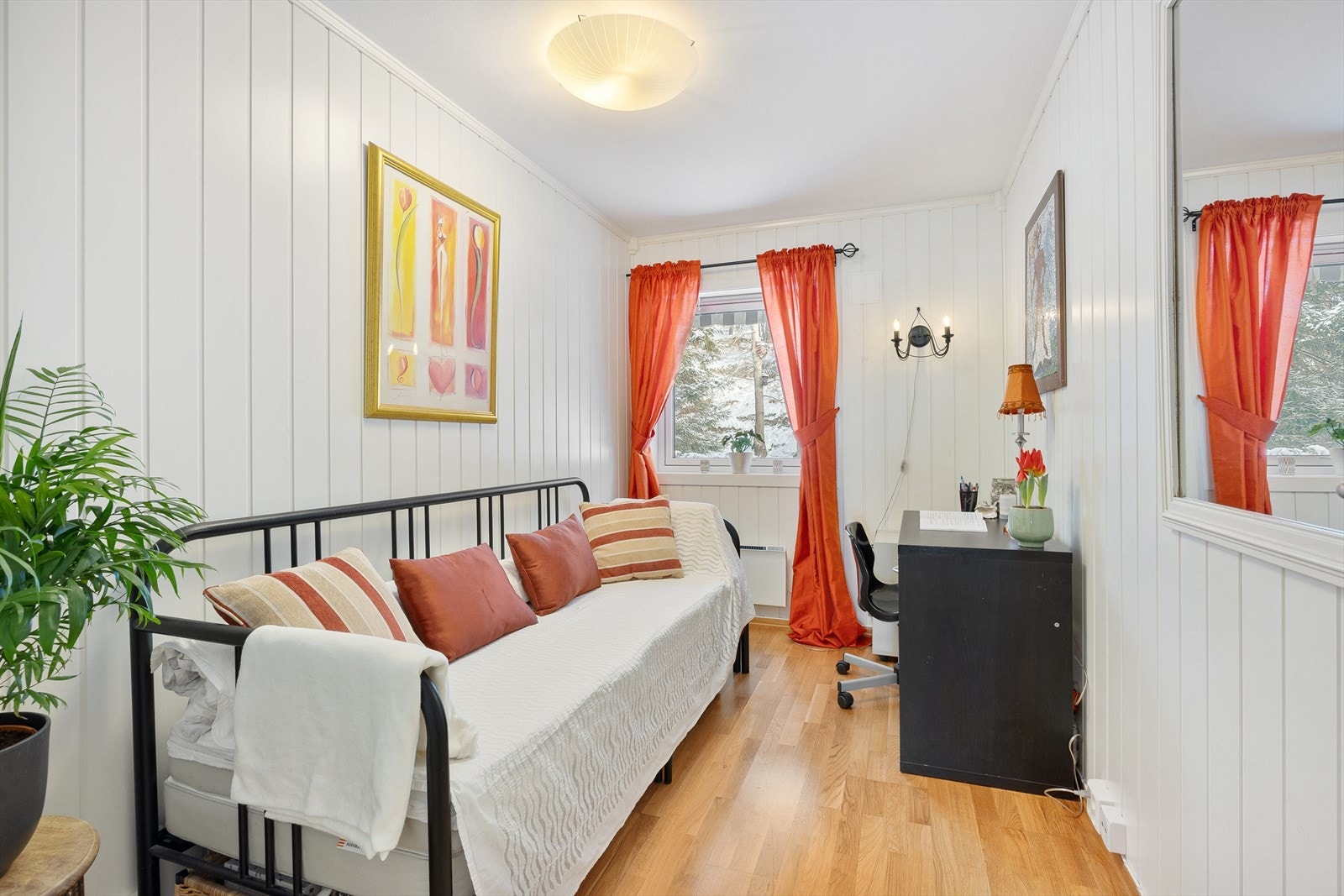 Leiligheten har to lyse og delikate soverom. Galleribilde