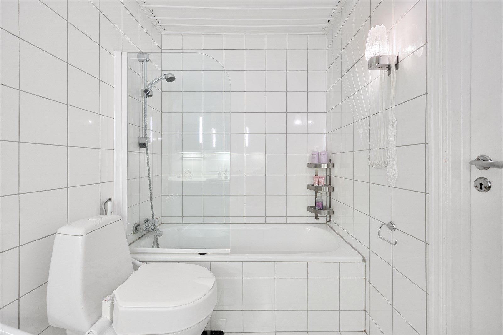 Bad med badekar. Galleribilde