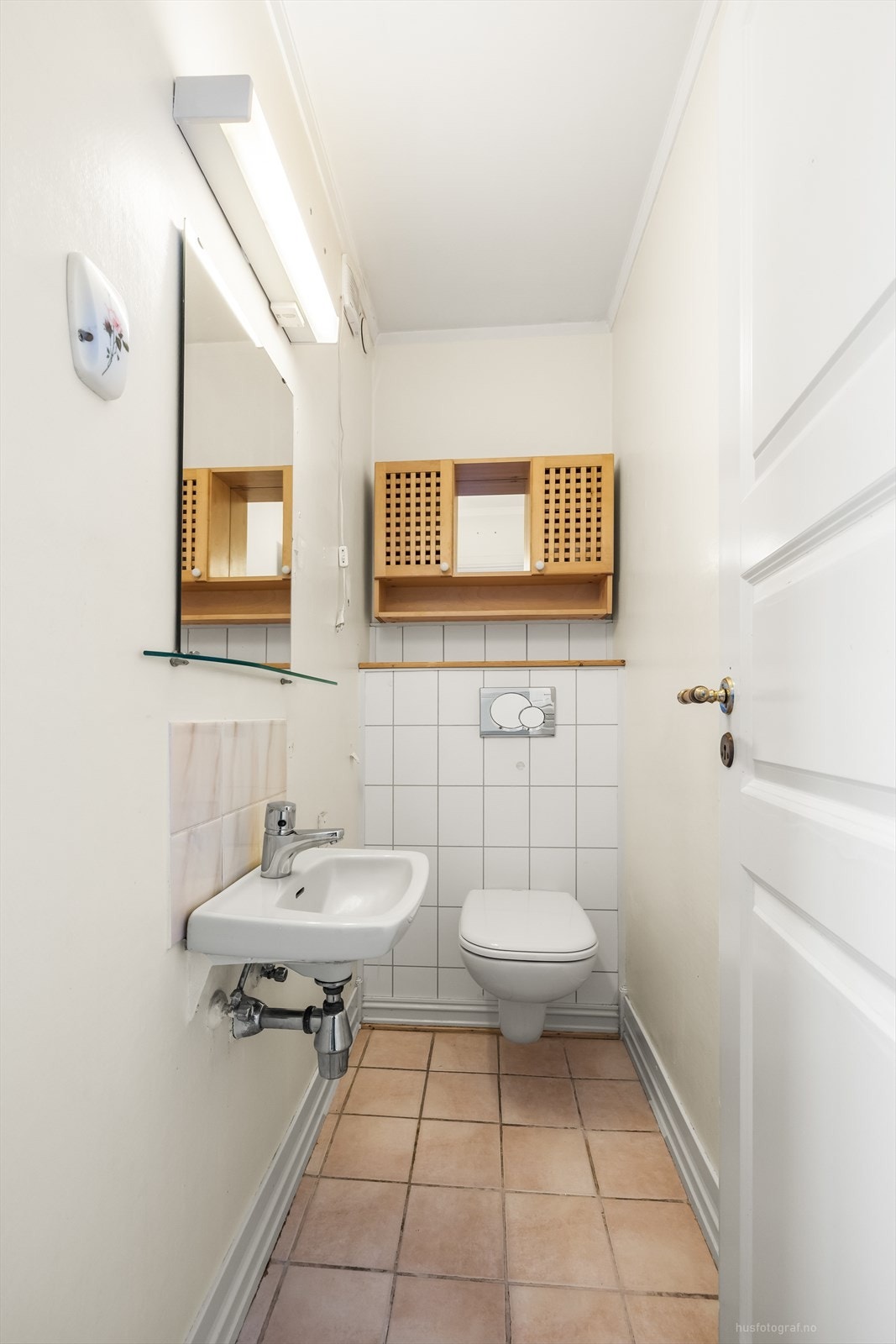 Praktisk ekstra wc-rom ved entré Galleribilde