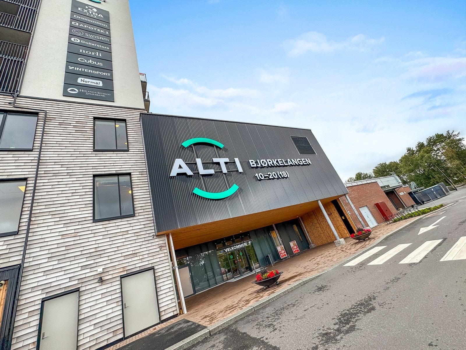 Blant annet finner du det populære senteret Alti Bjørkelangen her. Galleribilde