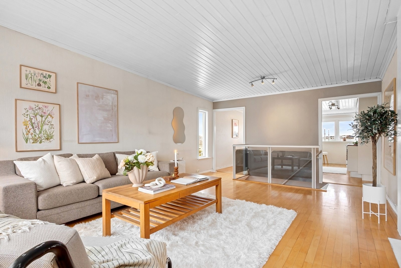 Øvre etasjen har et innvendig bruksareal på 56 kvm. Galleribilde