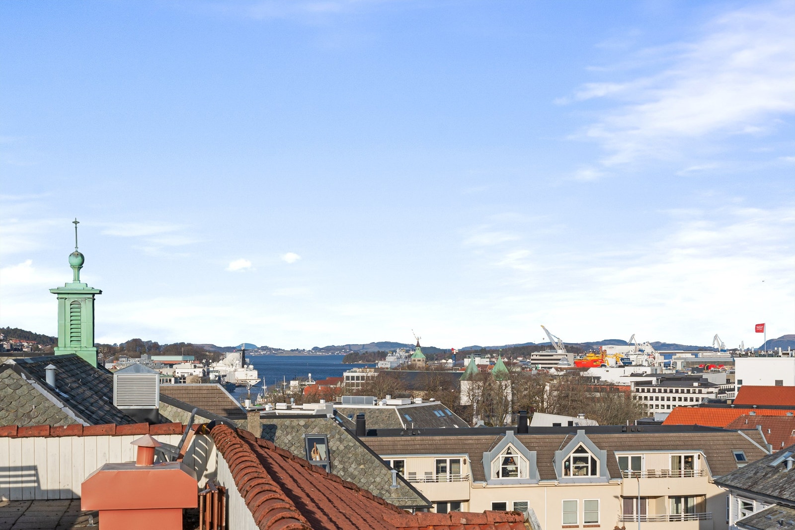 Felles takterrasse med fantastisk utsikt. Galleribilde