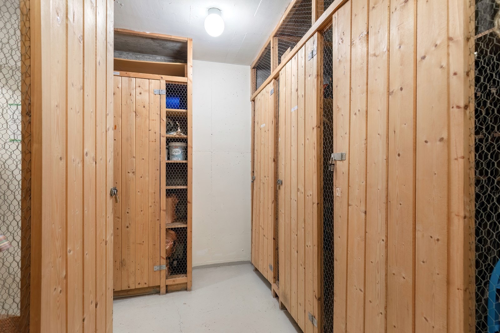 Bod, leiligheten disponerer 2 stk i kjelleretasjen Galleribilde