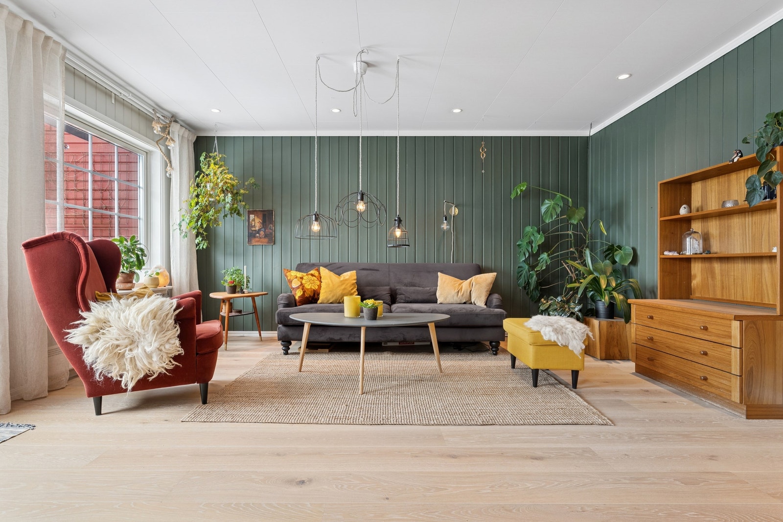 Det er flotte og moderne fargekombinasjoner i stue, kjøkken og soverom. Galleribilde