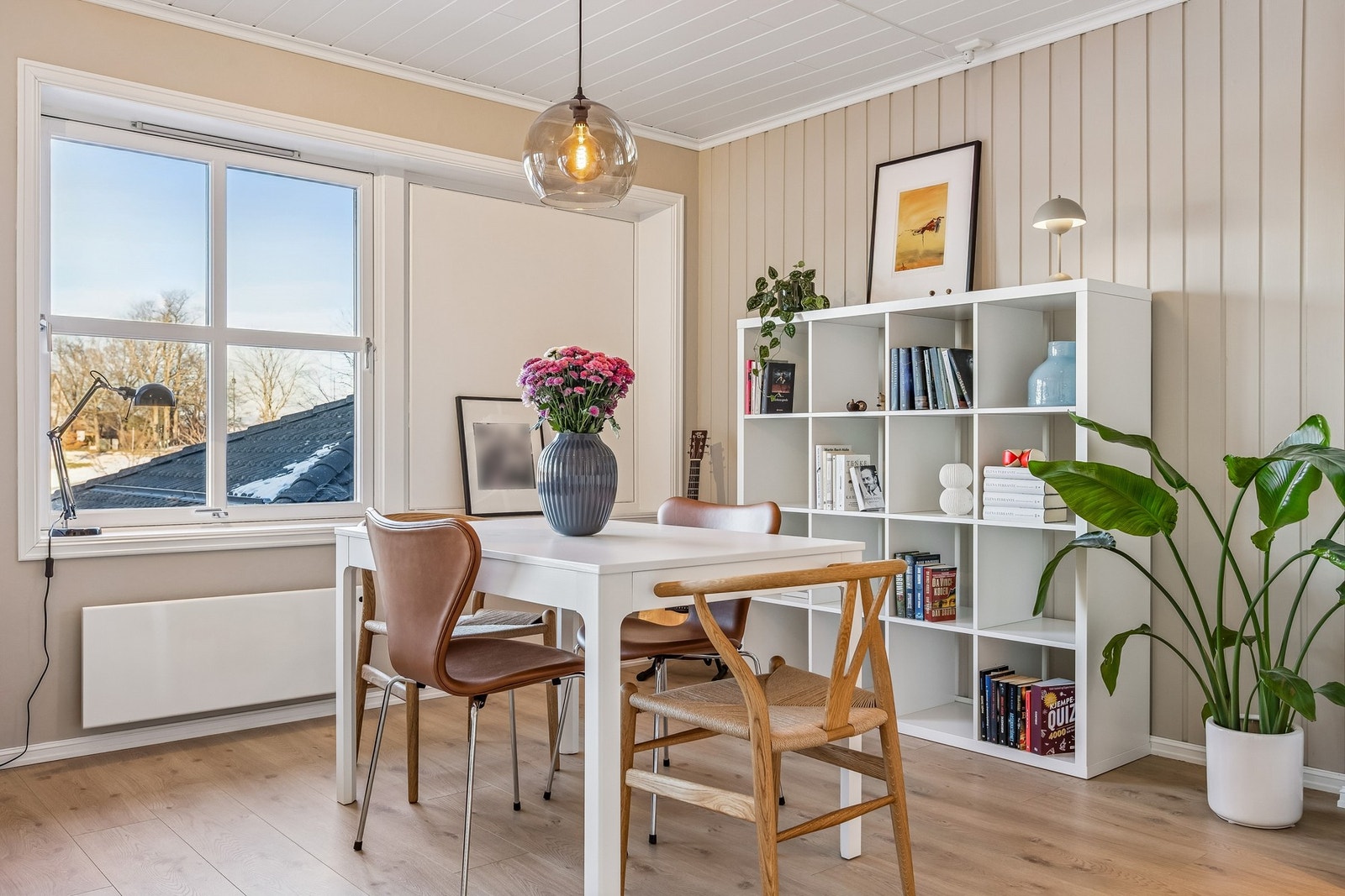 Området byr på kort vei til buss, studiesteder, resturanter, Trondheim sentrum og flere fine turmuligheter. Galleribilde