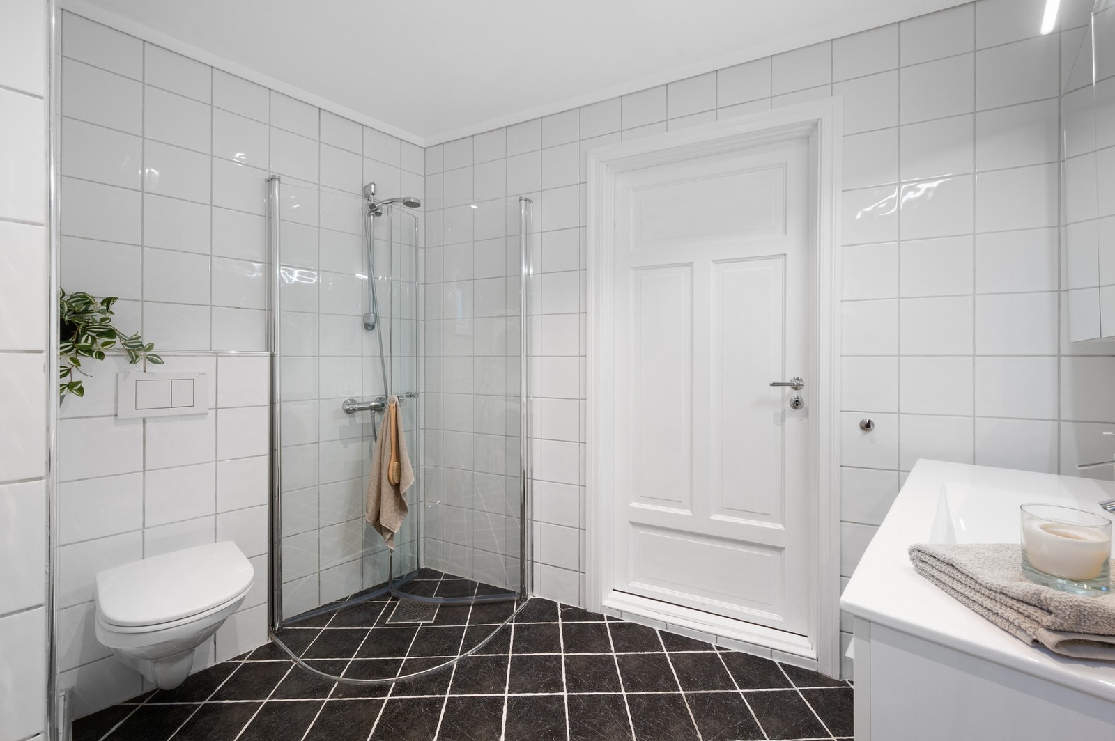 Spotlights i taket Galleribilde