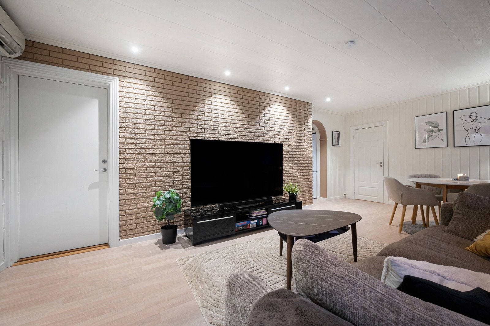 Oppvarming er elektrisk Galleribilde