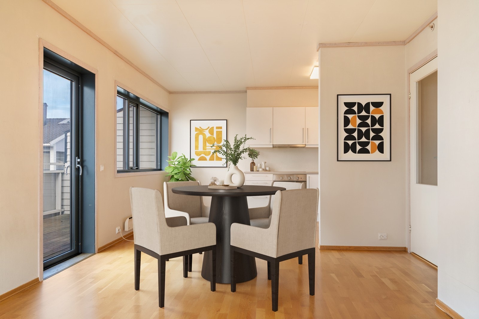 Digitalt møblert spisestue Galleribilde