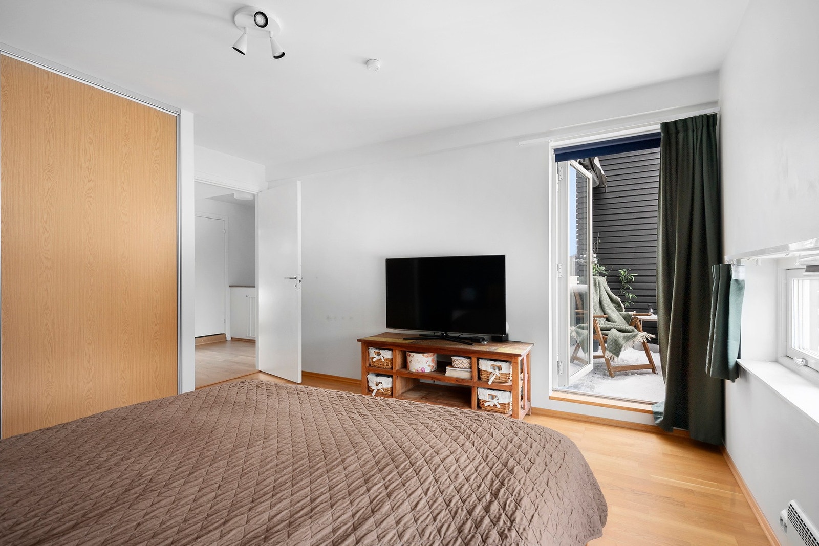 Her er det god plass til dobbeltseng og annet ønsket møblement Galleribilde