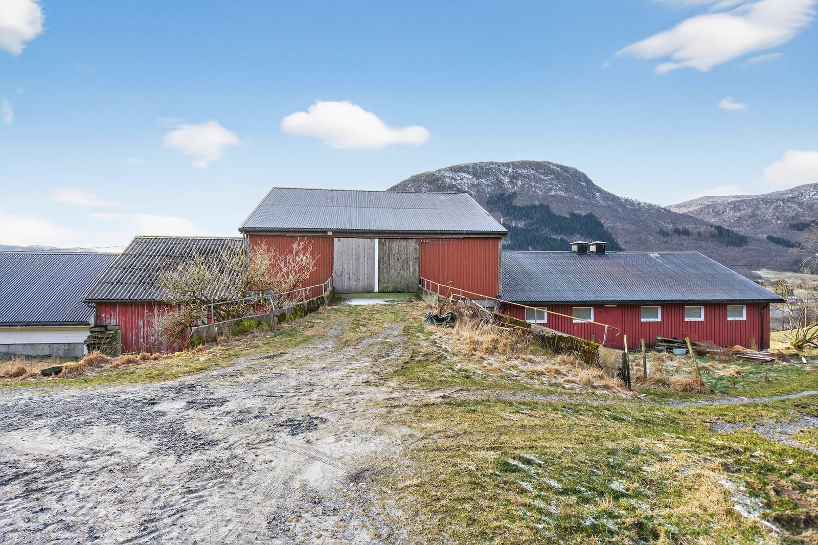 Driftsbygning med samlet areal ca. 640 m² Galleribilde