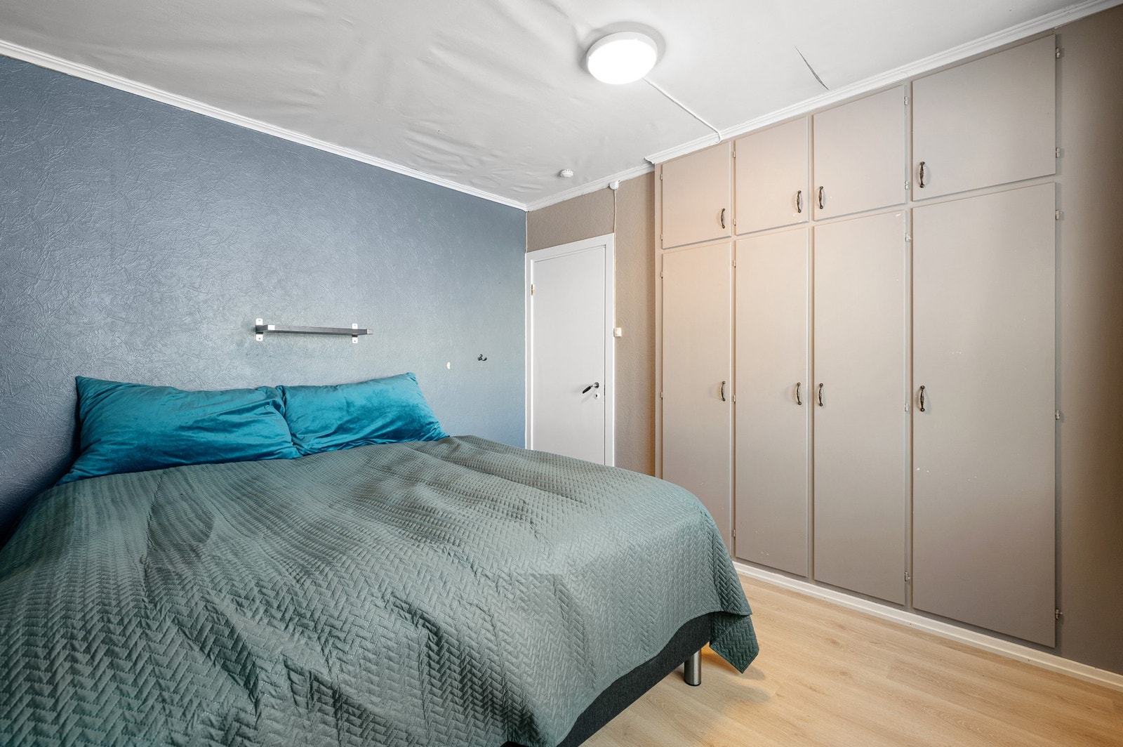 Boligen har 3 soverom i 1. etasje. Galleribilde