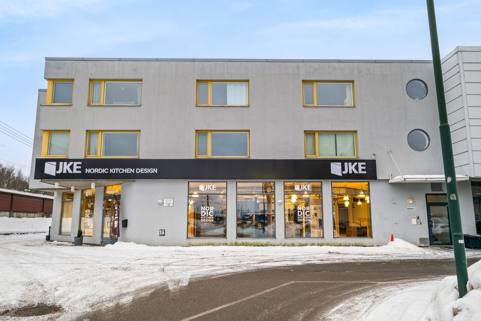 Boligen ligger i 3.etasje ved Åråsen Stadion. Galleribilde