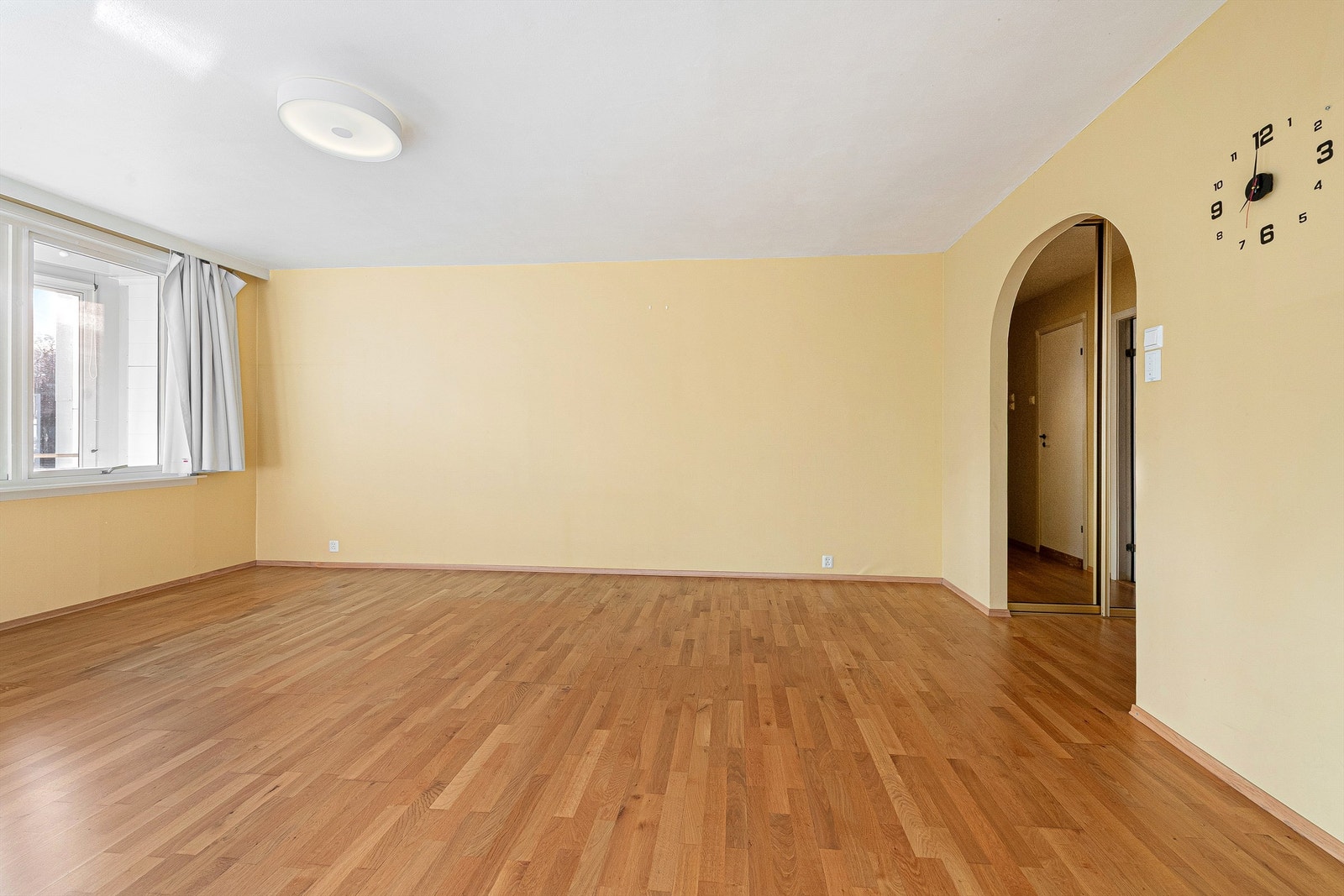 Stue med åpning mot gang Galleribilde