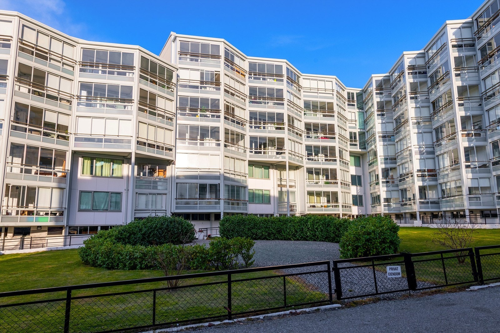 Fasade mot O. A. Devoldsgate Galleribilde