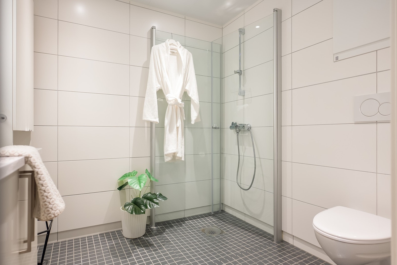 TG1 på både bad og kjøkken. Galleribilde