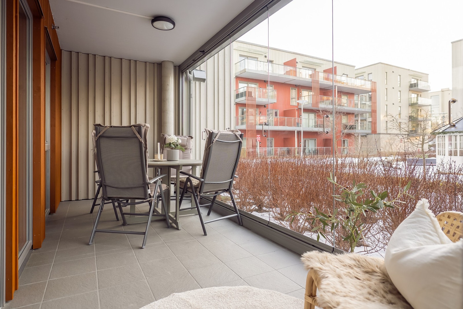 Innglassingen er delt i seksjoner og kan åpnes. Galleribilde