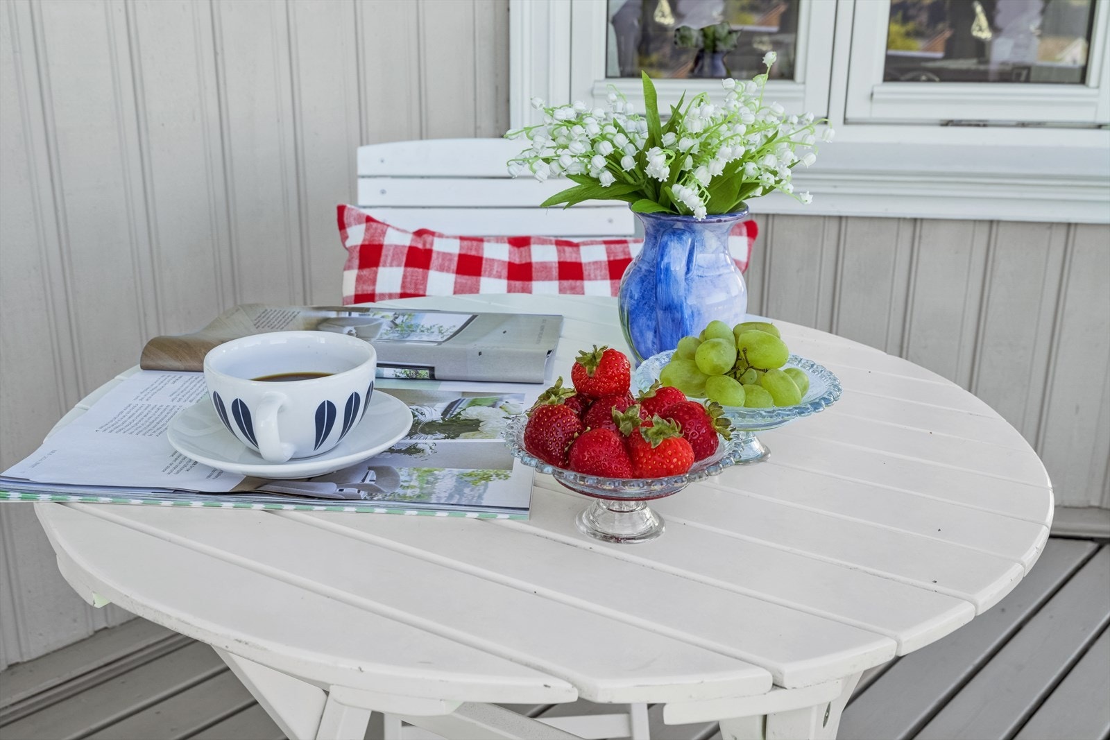 Detaljbilde fra en koselig sommerdag på verandaen. Galleribilde