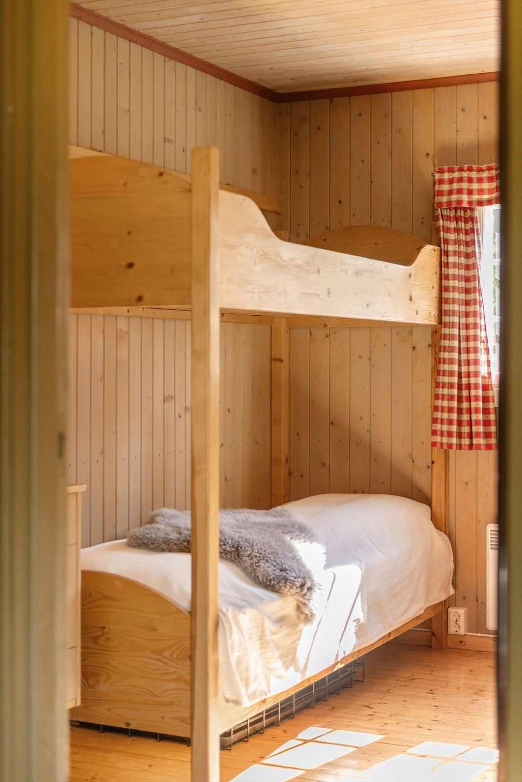 Hytta har to god soverom Galleribilde