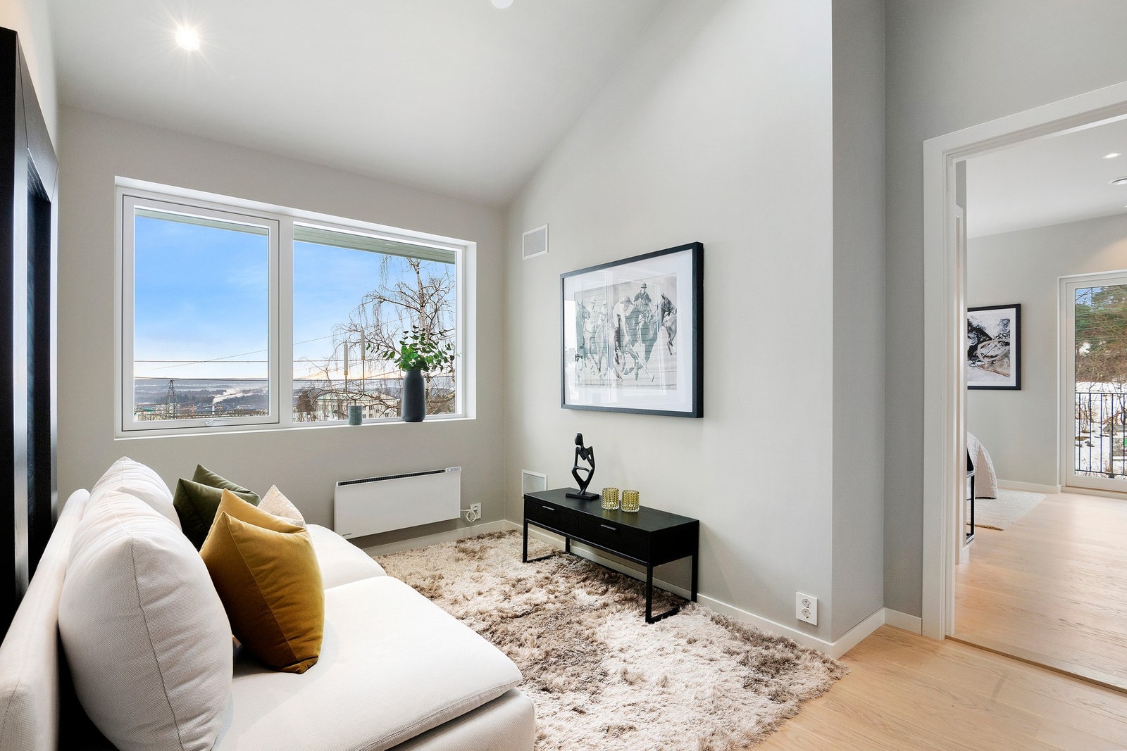 Stue, evt. soverom 4. i 2. etasje. Galleribilde