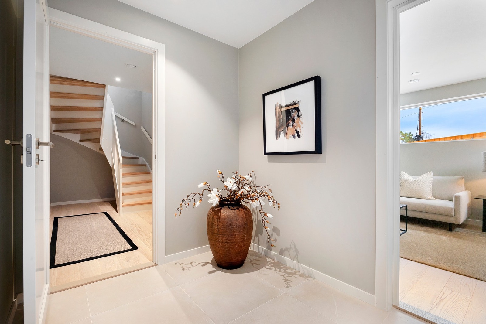 Gang/hall i underetasjen. Galleribilde